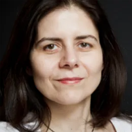 Photo of Emmanuelle Saada